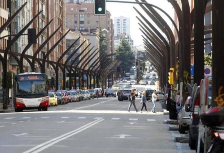 Alojamiento Turistico Decano Prendes Gijon Ngoại thất bức ảnh
